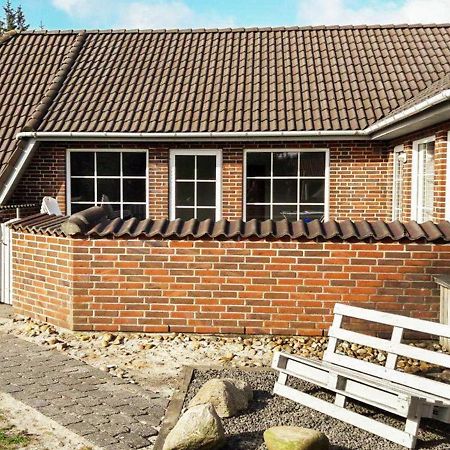 10 Person Holiday Home In Bl Vand Blåvand Habitación foto