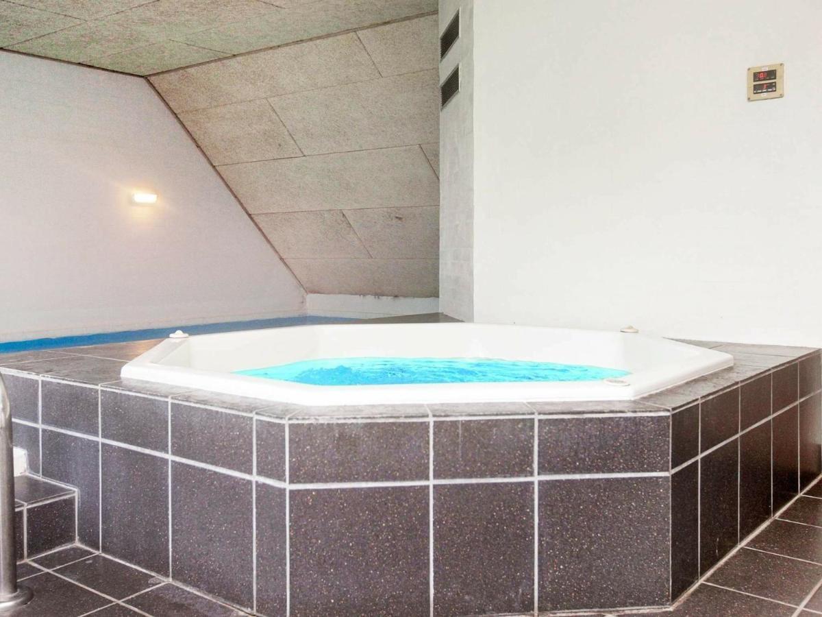 10 Person Holiday Home In Bl Vand Blåvand Habitación foto